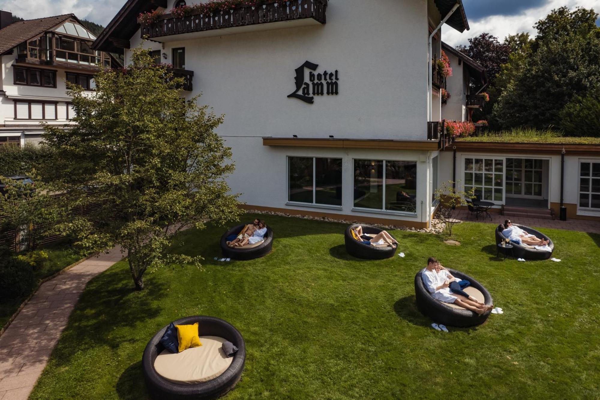 Hotel Lamm Baiersbronn Mitteltal Ngoại thất bức ảnh