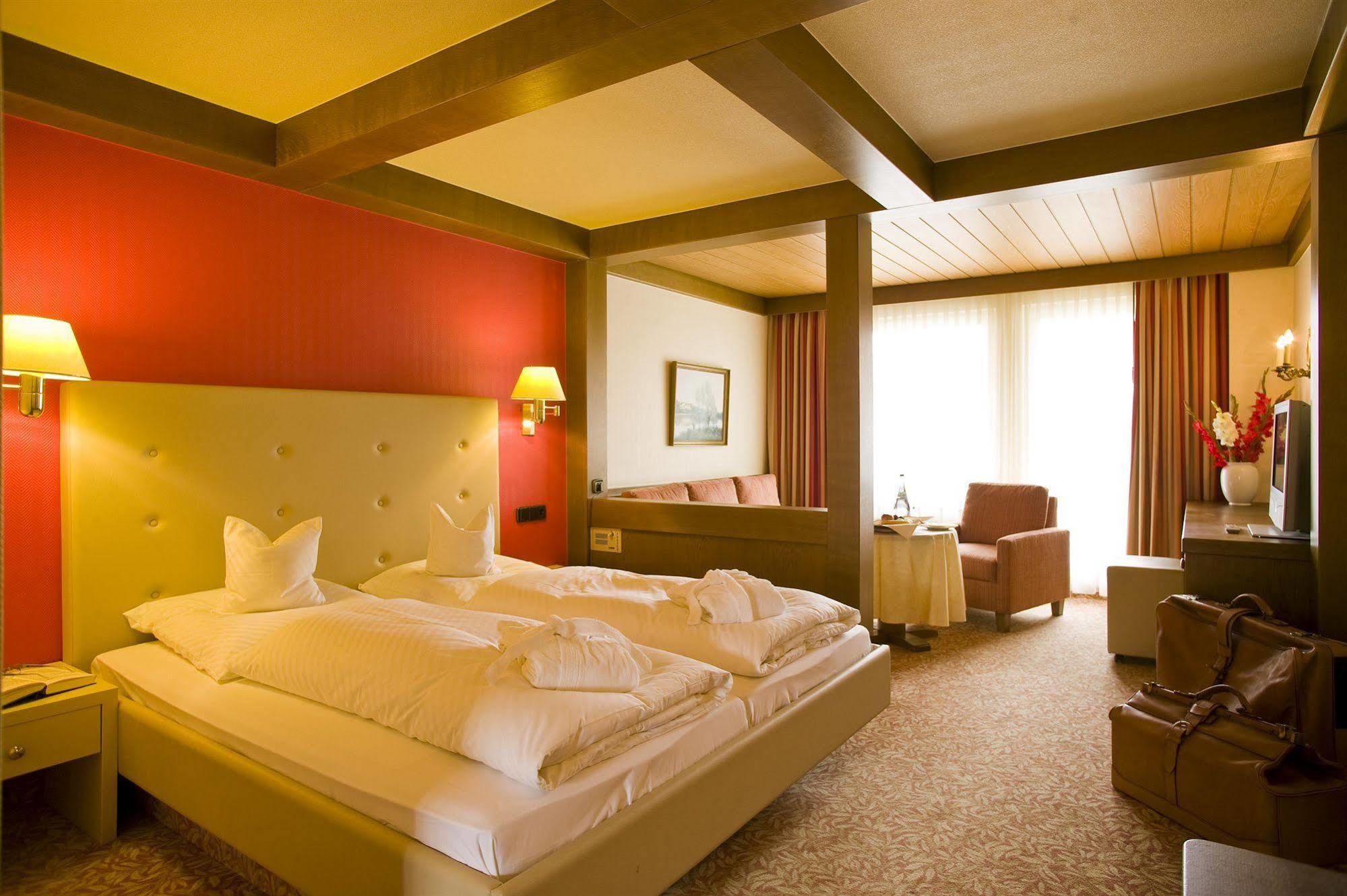Hotel Lamm Baiersbronn Mitteltal Ngoại thất bức ảnh